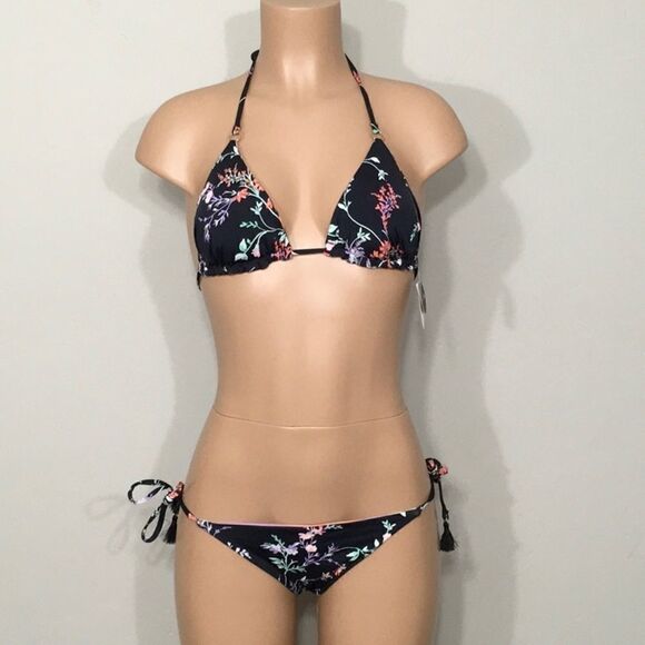BAR 111 reversible floral/ stripe bikini. … - Picture 3 of 10